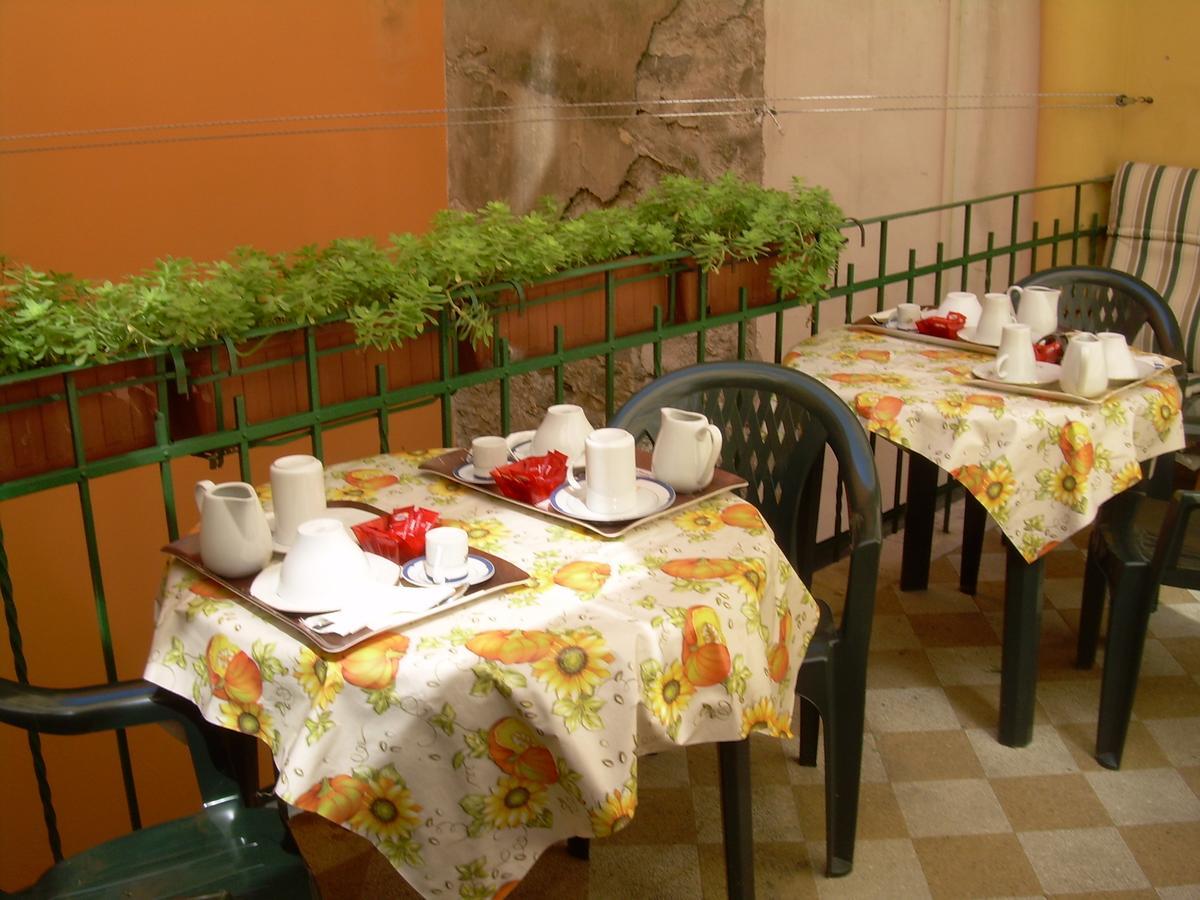 B&B Angelo ตรีเอสเต ภายนอก รูปภาพ